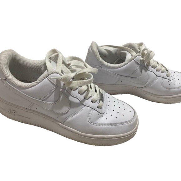 Nike Shoes - Nike Air Force 1